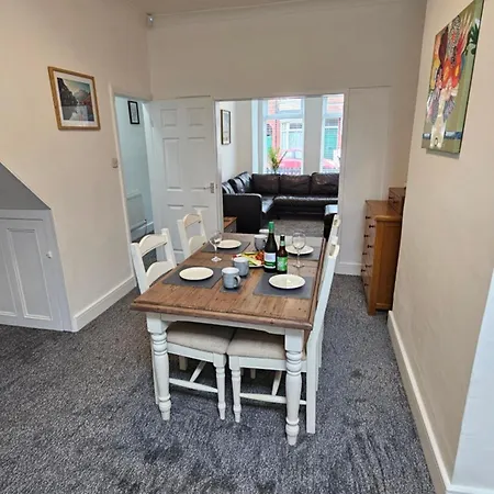 Addison House * TEESSIDE